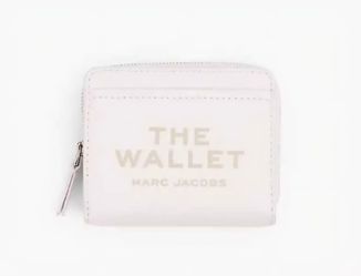 Marc Jacob's The Wallet (PRICE NEGOTIABLE)