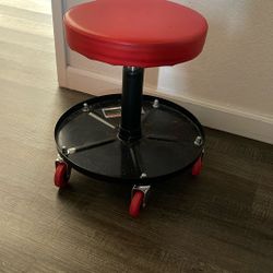 NEW ADJUSTABLE STOOL 
