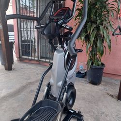Bowflex Max Trainer M6