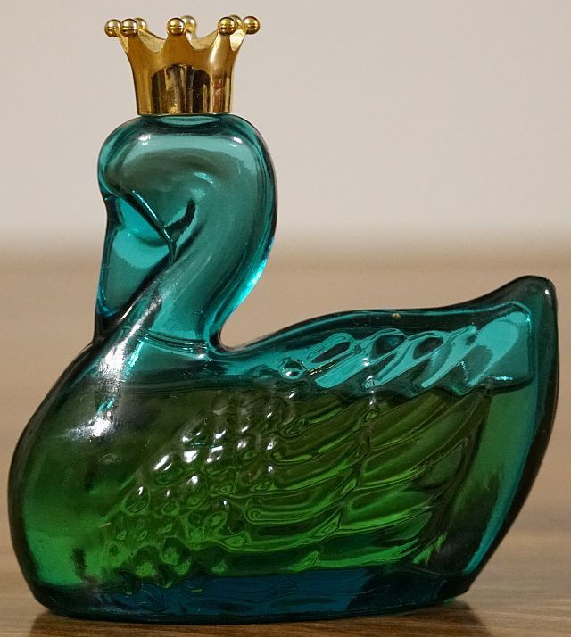 Avon Swan With Crown Collectible 