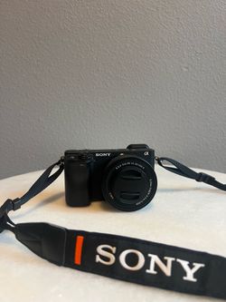 Sony A6400 Mirrorless Camera with 16-50mm OSS II Kit Lens