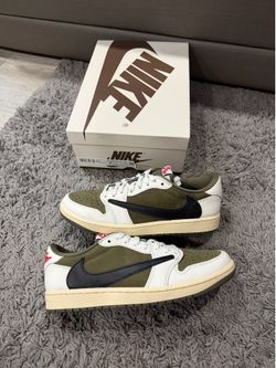 Air Jordan Retro 1 Medium Olive Travis Scott size 9