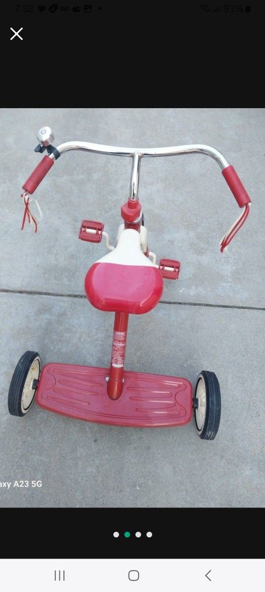 Tricycle