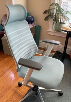 Branch ergonomic chair