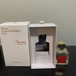 White Baccarat Rogue 540 