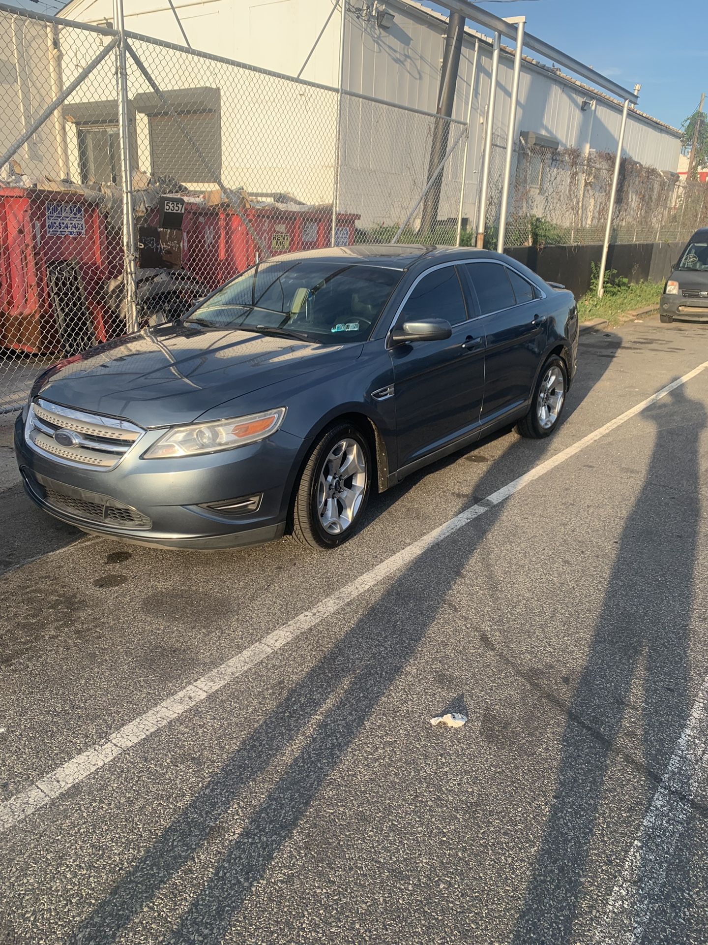 2010 Ford Taurus