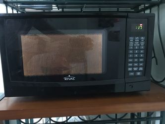 Microwave ( rival 700 watts) selling cheap $30 for Sale in Union City, CA -  OfferUp