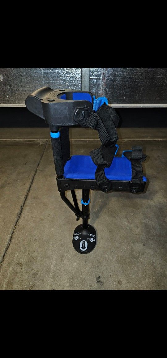 Knee Crutch / Iwalk