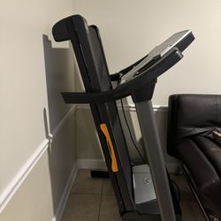 NordicTrack T5ZI Treadmill (see description)