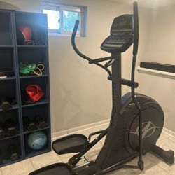 NordicTrack Elite 1300 Elliptical