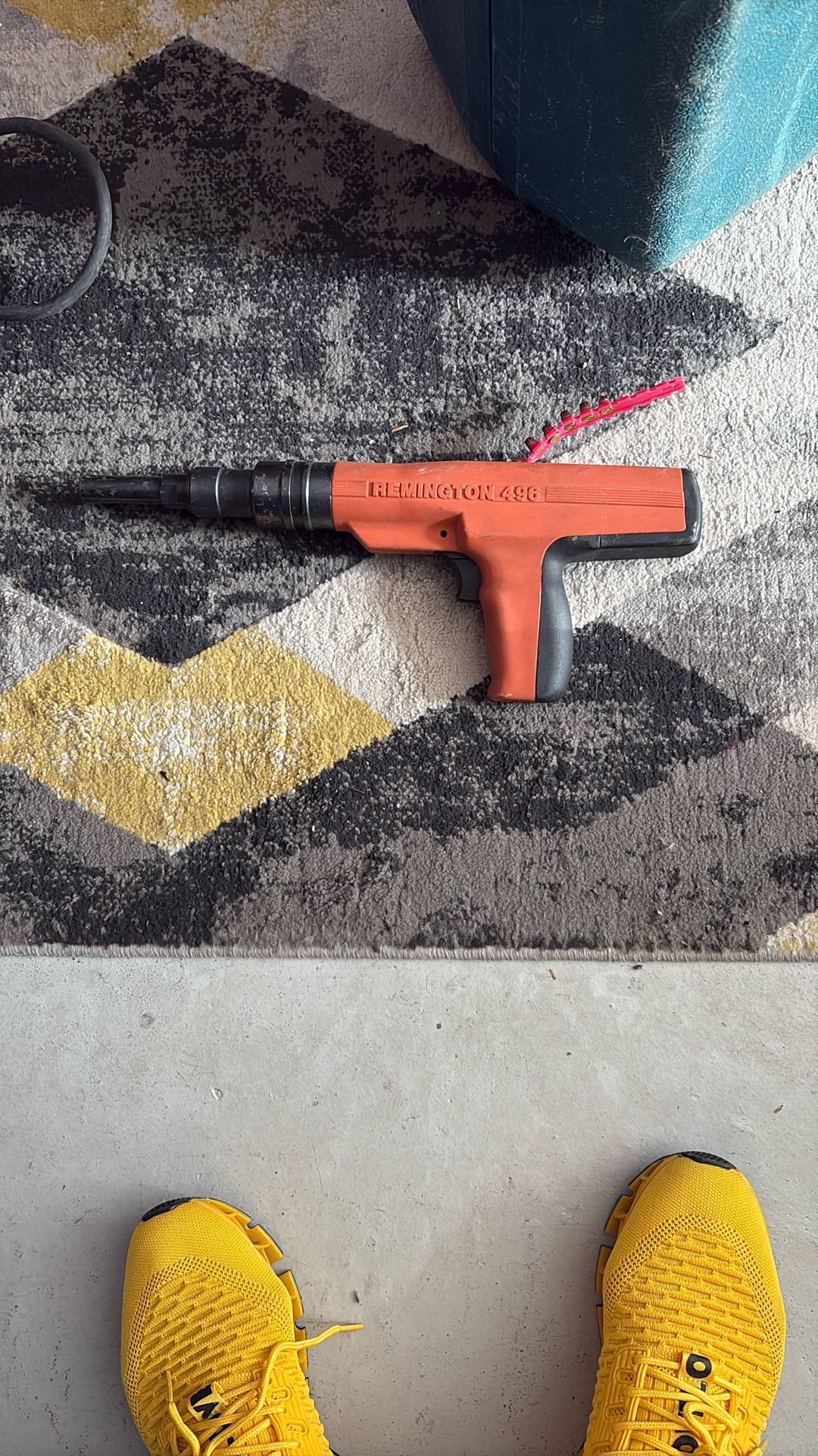 Remington Model 496 powder-actuated tool USED