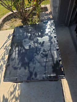 Black Distribution Plastic Storage & Shipping Container Totes