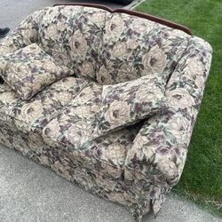 ROCKING LOVE SEAT AND CHAIR NICE SHAPE 