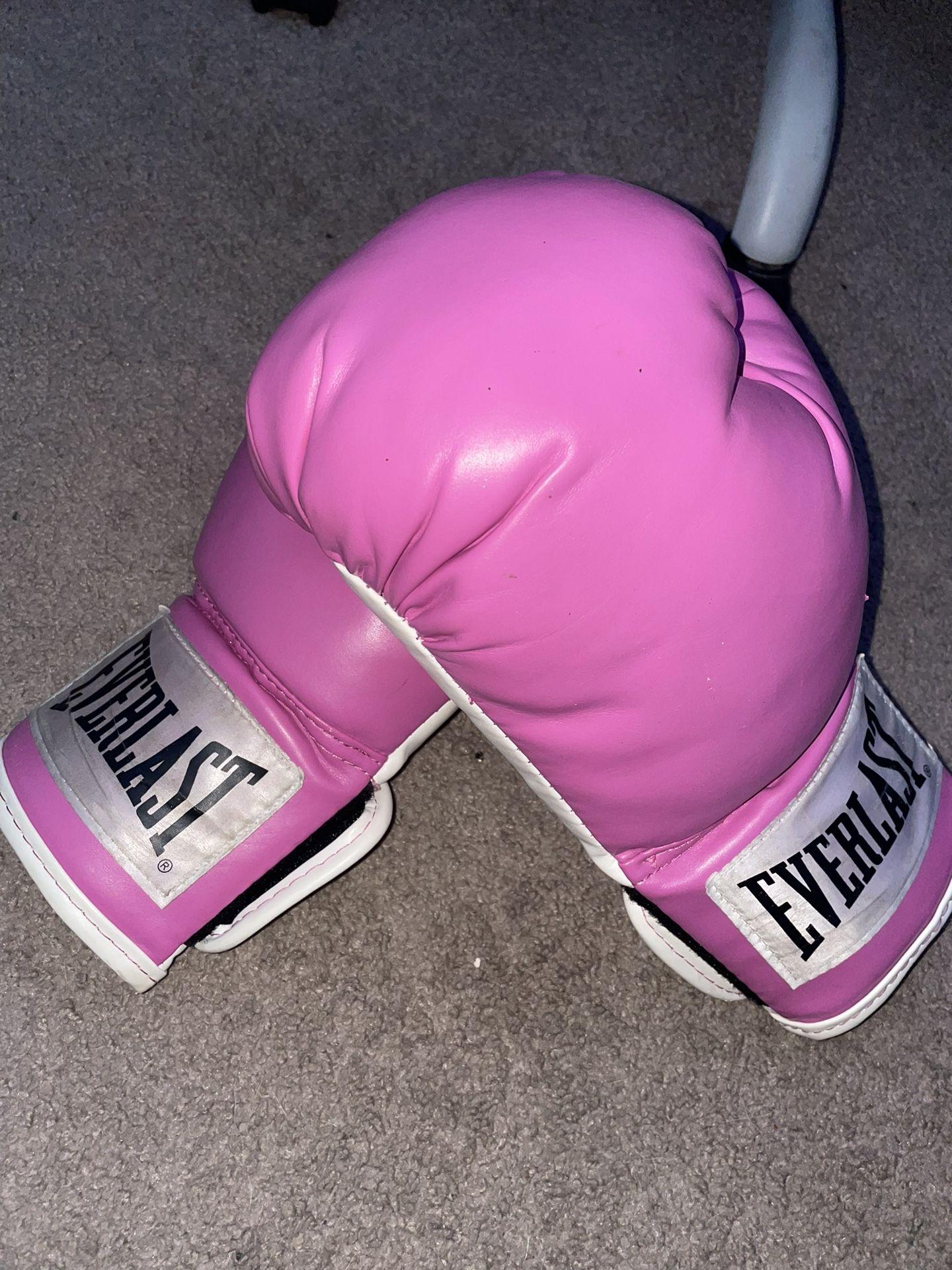 Everlast 12 Oz. Pink Pro Style Boxing Gloves