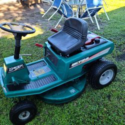 Murray Ultra Lawn Tractor