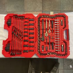 CRAFTSMAN Socket & Wrench Complete Set Like New