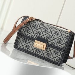 Tory Burch New Single-Shoulder Crossbody Accordion Bag