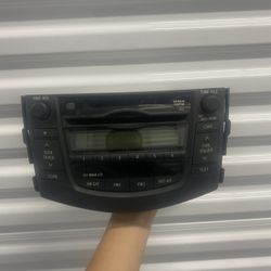 2010 Toyota RAV4 Stereo