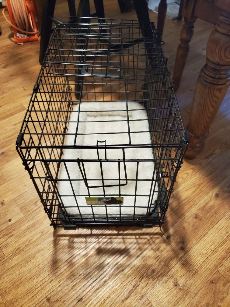 Metal dog crate kennel like new medium