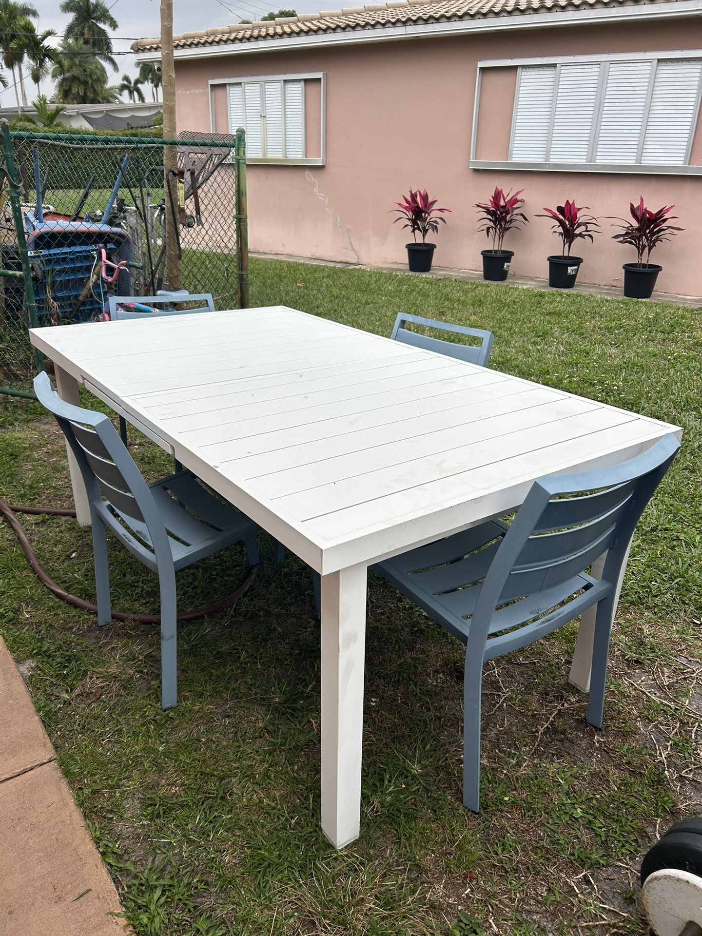 Mesa Con 4 Sillas Desplegable De Aluminio Para Exterior