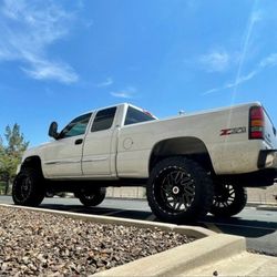 6" Lift & Installation. 01-10 Sierra & Silverado HD 8 LUG