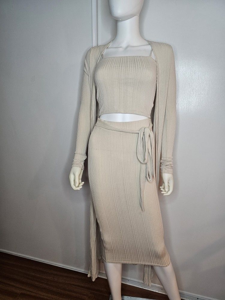 NWT 3pcs Elegant Beige Knit Skirt Set Size SM