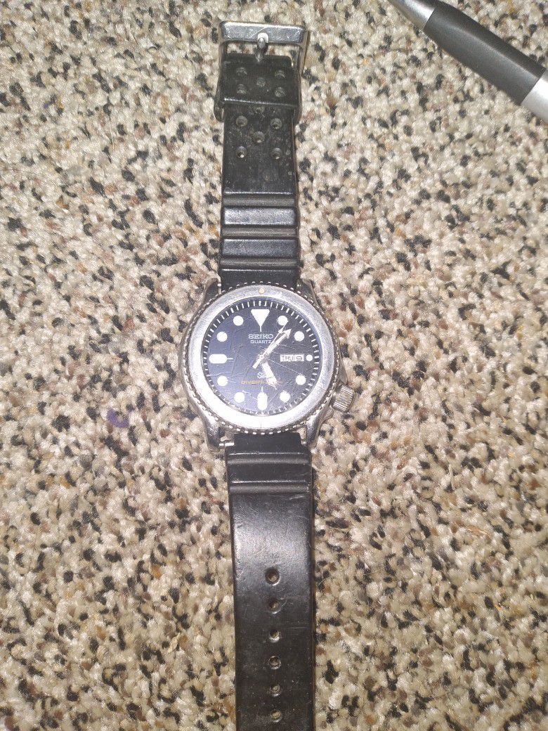 Seiko Quartz Divers 200Meter (600ft) depth rating scuba divers watch. model  number 5H26-7A19 serial number 8D1302 for Sale in Seattle, WA - OfferUp