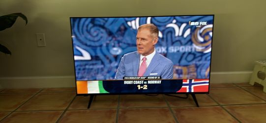 43-inch Vizio VFD43M-0804 Smart TV