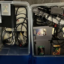 Nintendo Entertainment System, Nintendo GameBoy Pocket, Sega Dreamcast, 