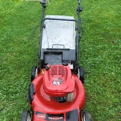 Toro Recycler Personal Pace 22" Self-propelled Lawn Mower (recently serviced with 2 new rear wheels)
