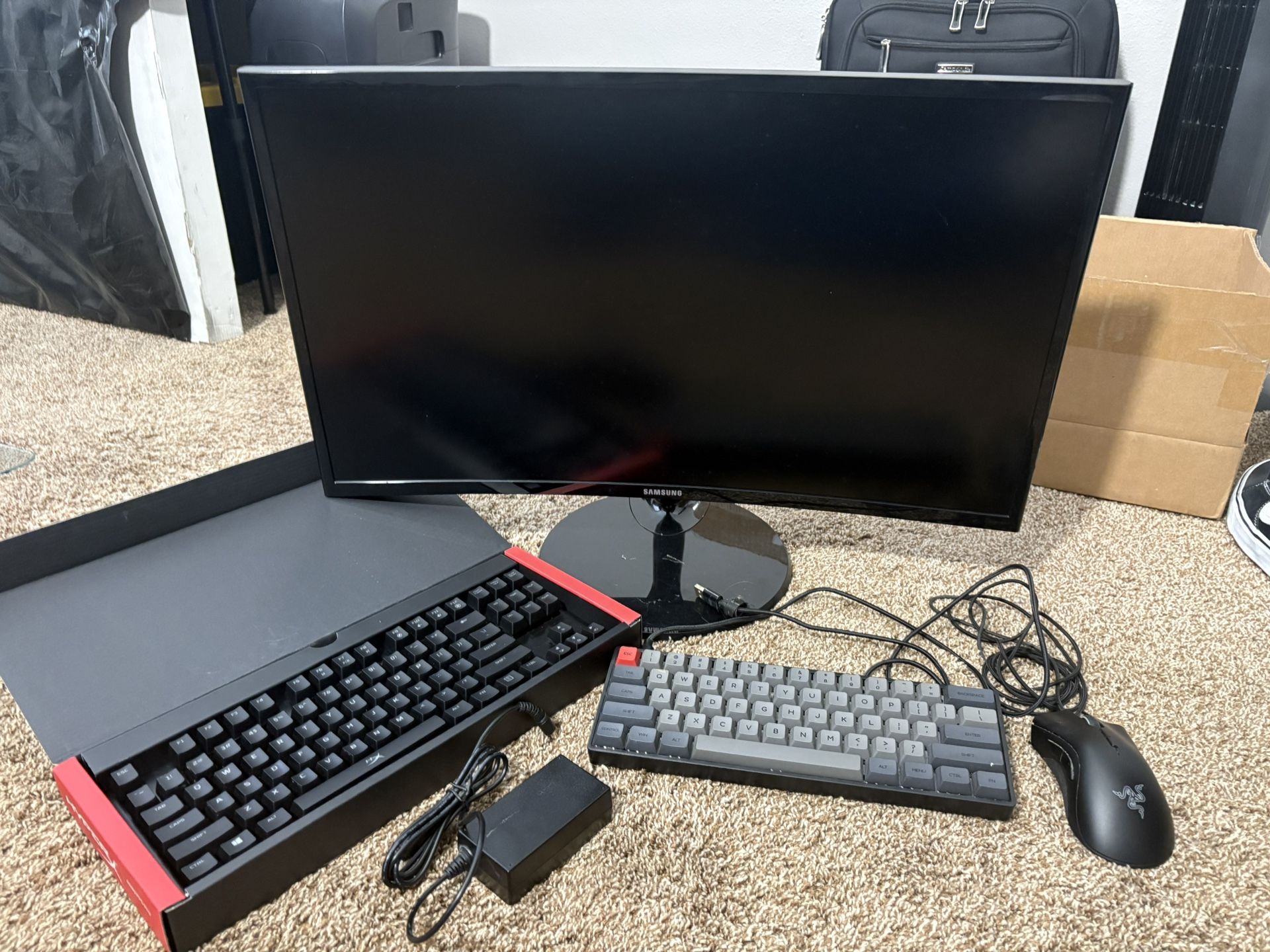 Samsung Monitor and keyboard with mouse