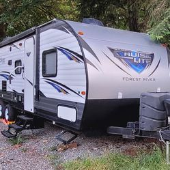 2017 Cruise Lite  24TT