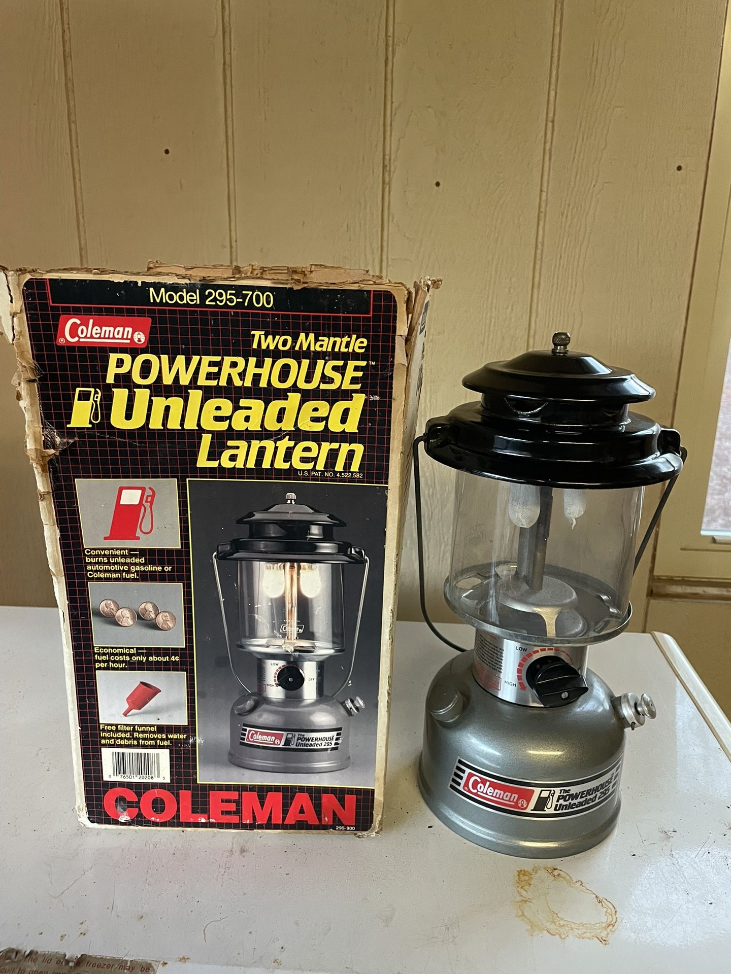 Coleman Two Burner Lantern…