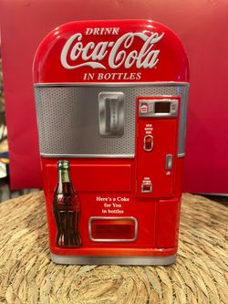 Coca-Cola Vintage Vending Machine Tin