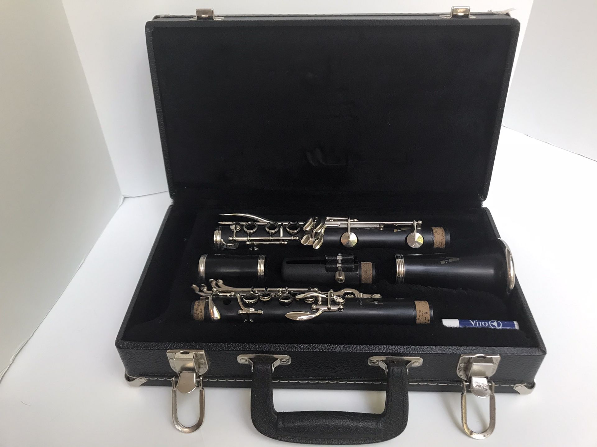 Leblanc 7214 Vito student Bb Clarinet