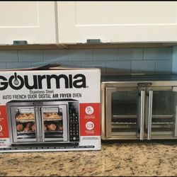 pickup from lebnonTN 37087..Gourmia Digital Oven with Air Fryer 24 Liters Stainless Steel with box....pet n smoke free home..excellent Condition 