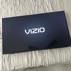 VIZIO 40" LED Smart TV