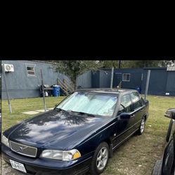 2000 Volvo S70