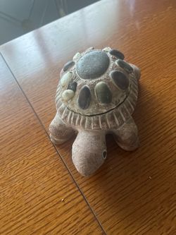 Decorative stone made turtle