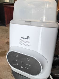 Grownsy EaseClean Bottle Washer Pro (an all-in-one automatic baby bottle washer, sterilizer, and dryer