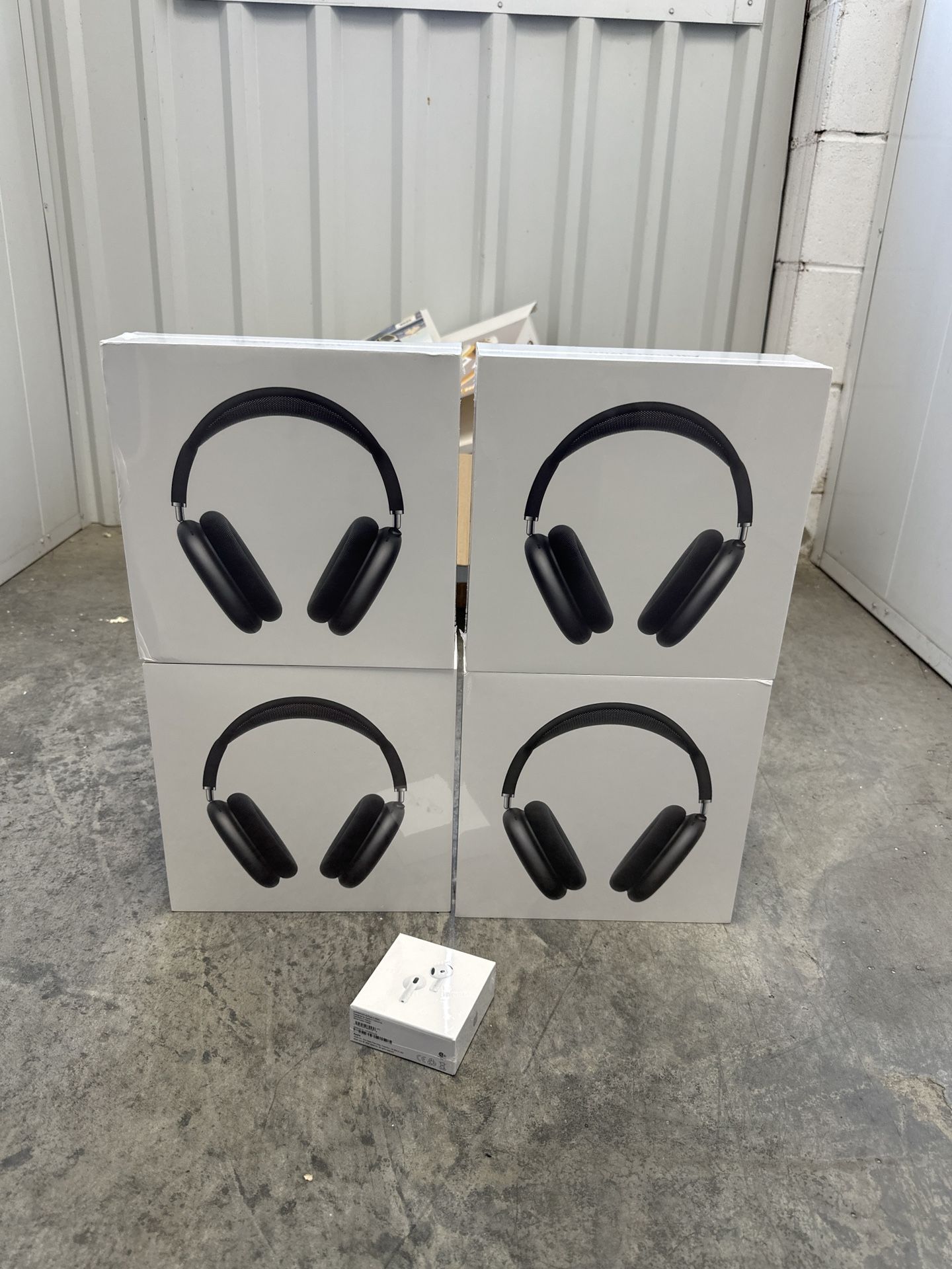 Apple AirPods Max - Midnight New Sealed