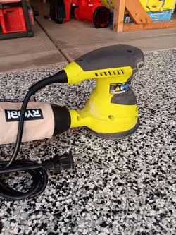 ORBITAL SANDER