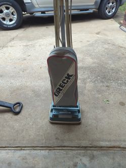 Vacuum cleaner older oreck
