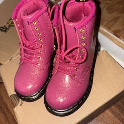 Boots Dr Martens Pink Size 8 Toddler