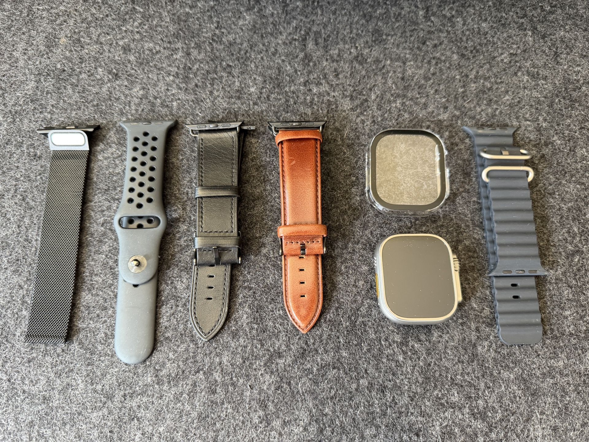 Apple Watch Ultra 1 (GPS + Cellular) 49mm Titanium Case with Midnight Ocean Band