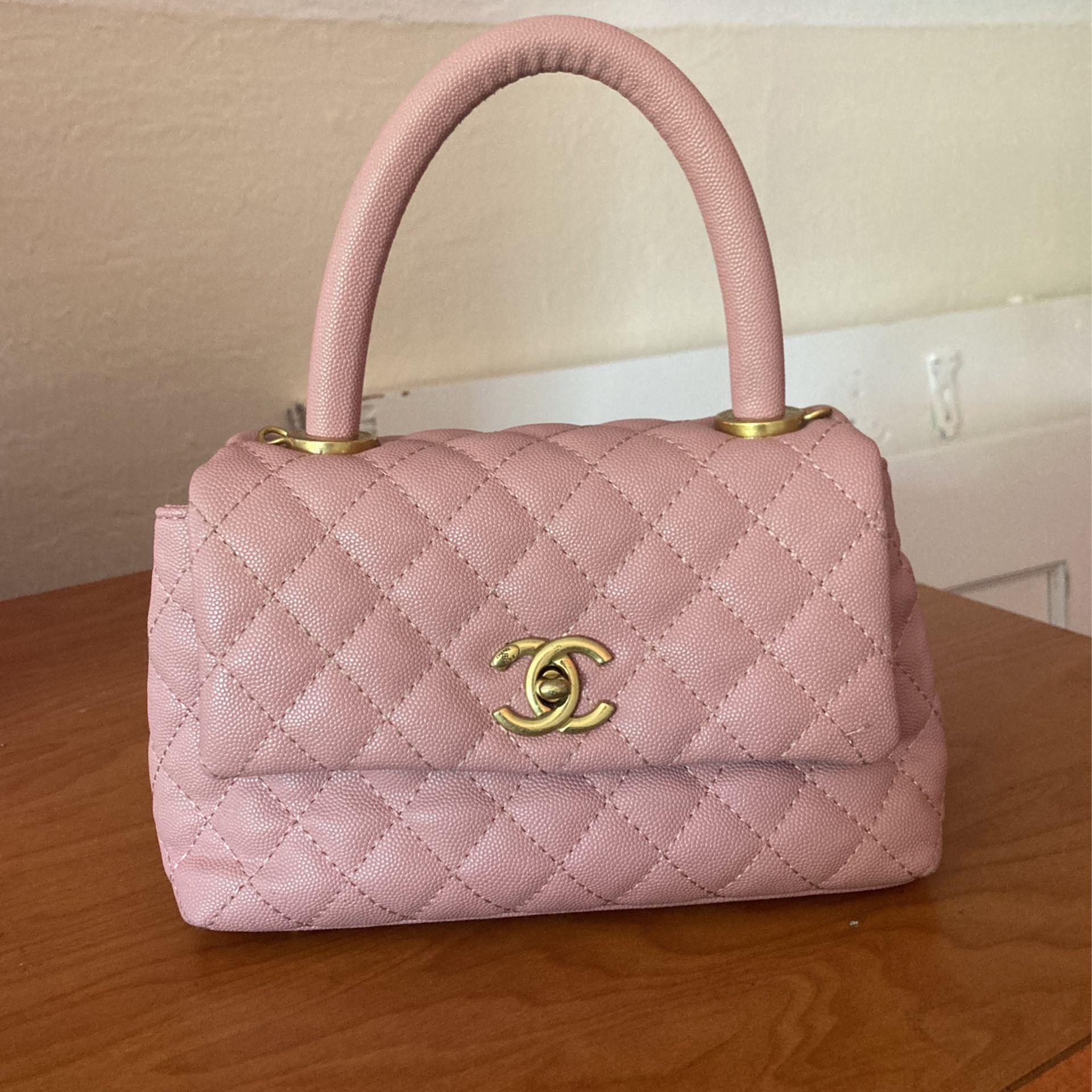 Chanel Purse for Sale in Cleveland, OH - OfferUp