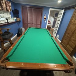 8’ Pool Table For Sale!
