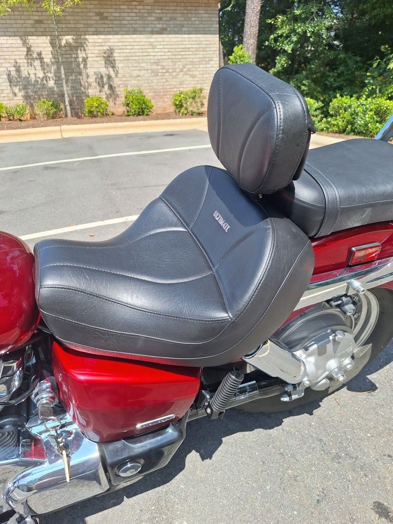 Ultimate Seat for Honda Shadow Aero / Spirit / Phantom 750