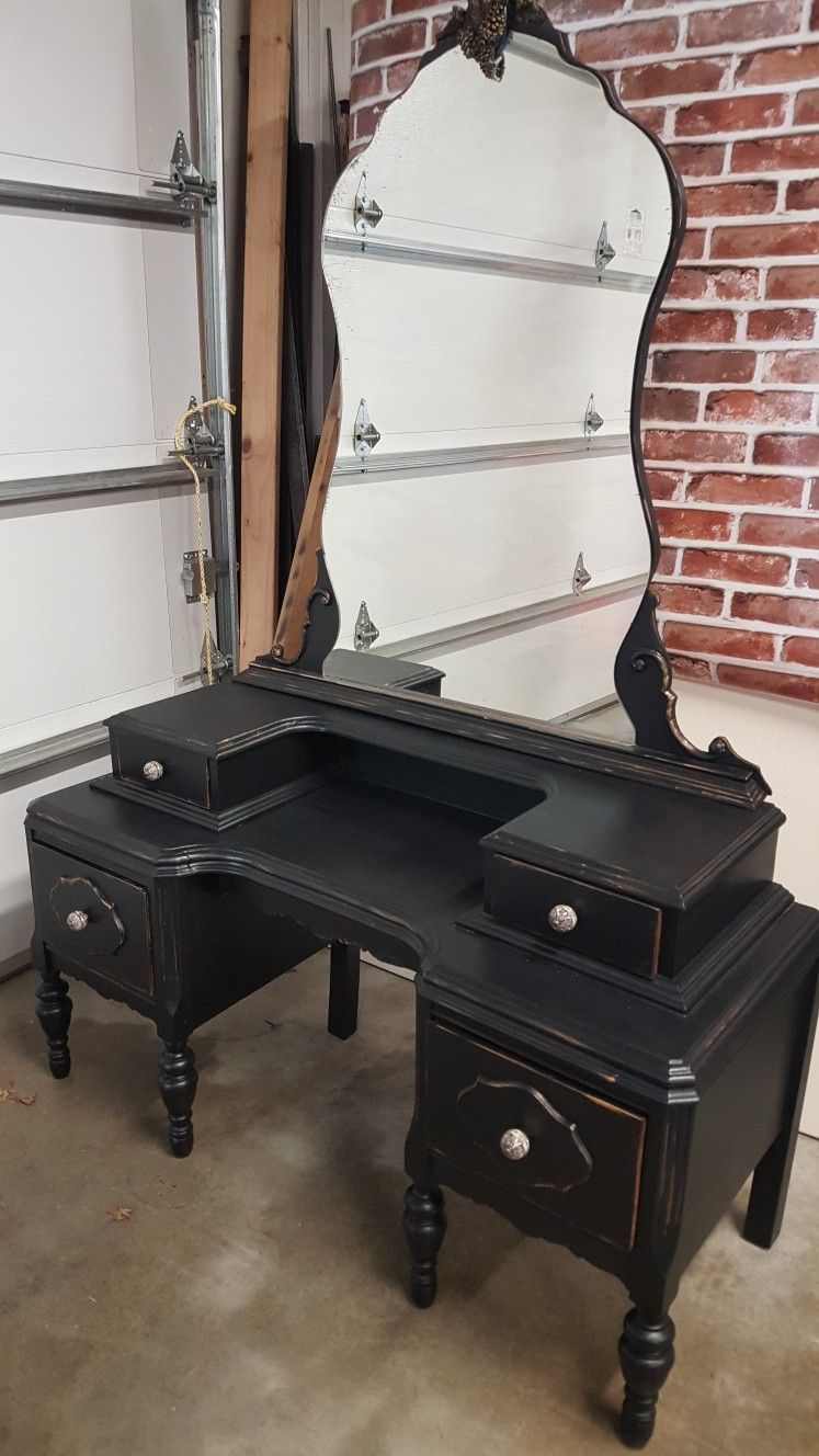 1910 Vanity