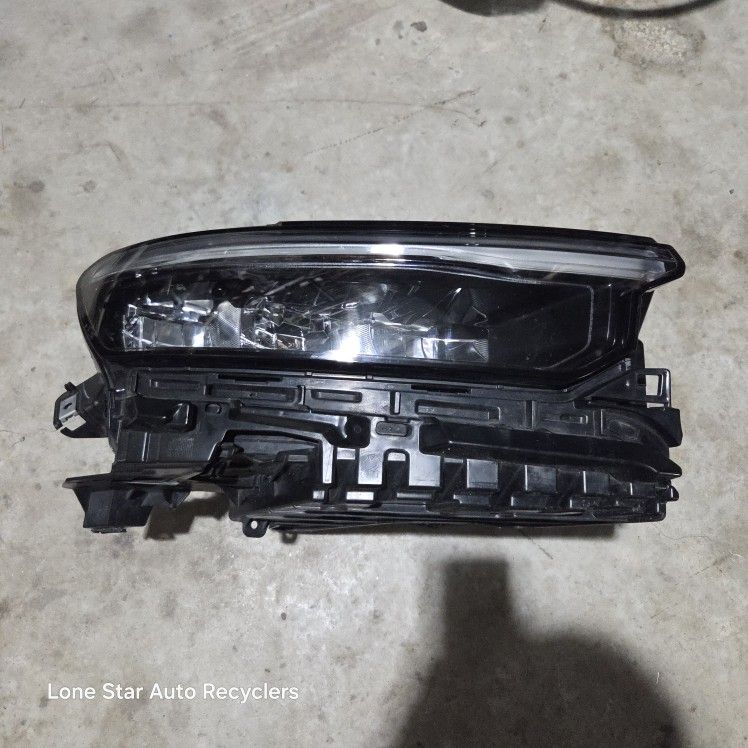 2021 to 2024 Jeep Grand Cherokee Right Headlight Full-LED